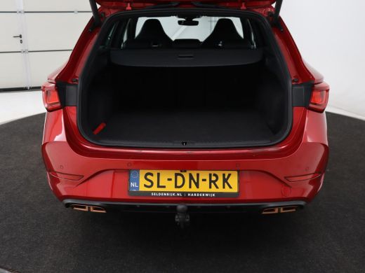 CUPRA Leon 1.4 eHybrid | Trekhaak | Stoelverwarming | Carplay | Camera | Navigatie | Adaptive cruise | Stuur... ActivLease financial lease