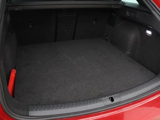 CUPRA Leon 1.4 eHybrid | Trekhaak | Stoelverwarming | Carplay | Camera | Navigatie | Adaptive cruise | Stuur... ActivLease financial lease