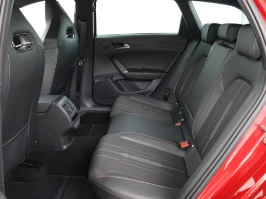 CUPRA Leon 1.4 eHybrid | Trekhaak | Stoelverwarming | Carplay | Camera | Navigatie | Adaptive cruise | Stuur... ActivLease financial lease