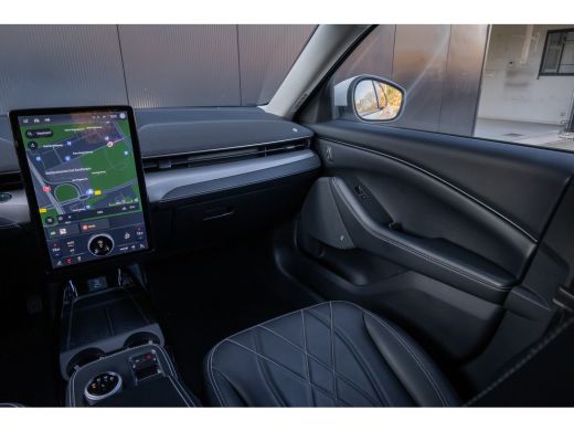 Ford Mustang Mach-E Mach-E RWD 75 kWh | TECHNOLOGY PACK | Achteruitrijcamera | Airco (automatisch) | Apple Carplay/An... ActivLease financial lease