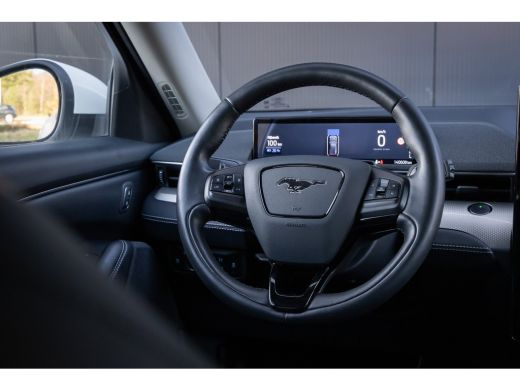 Ford Mustang Mach-E Mach-E RWD 75 kWh | TECHNOLOGY PACK | Achteruitrijcamera | Airco (automatisch) | Apple Carplay/An... ActivLease financial lease