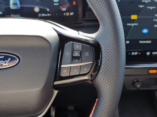 Ford Puma 1.0 EcoBoost Hybrid ST-Line X 125pk | Winterpack | 19"LMV ActivLease financial lease