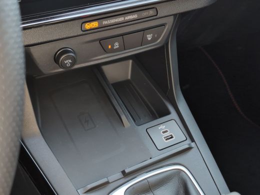 Ford Puma 1.0 EcoBoost Hybrid ST-Line X 125pk | Winterpack | 19"LMV ActivLease financial lease