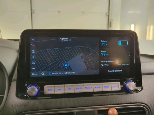 Hyundai Kona EV Fashion 64 kWh NL-AUTO | SOH 100% | NAVI | CAMERA ActivLease financial lease