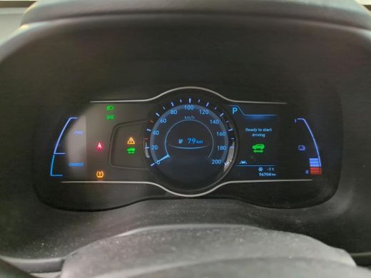 Hyundai Kona EV Fashion 64 kWh NL-AUTO | SOH 100% | NAVI | CAMERA ActivLease financial lease