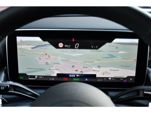 Mercedes-Benz GLC 300e 4MATIC AMG Trekh Distr Burmester ActivLease financial lease