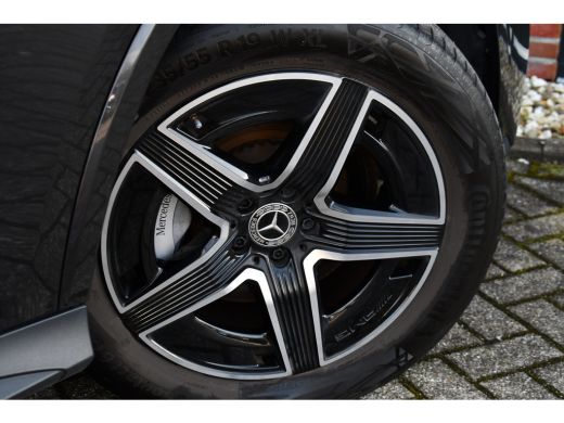 Mercedes-Benz GLC 300e 4MATIC AMG Trekh Distr Burmester ActivLease financial lease