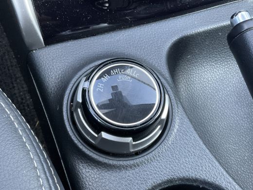 Mitsubishi L200 5-Pers 2.4D LX Double Cab Trekhaak 3500kg Leer Nav/Cam 5 zits ActivLease financial lease