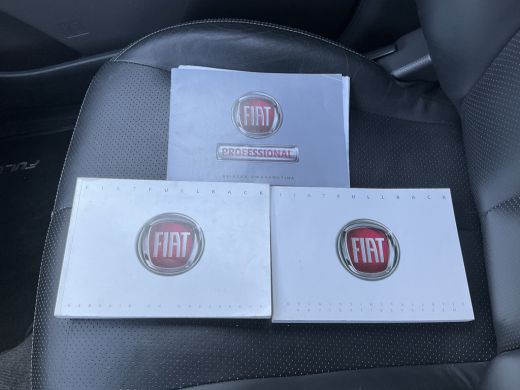 Mitsubishi L200 5-Pers 2.4D LX Double Cab Trekhaak 3500kg Leer Nav/Cam 5 zits ActivLease financial lease