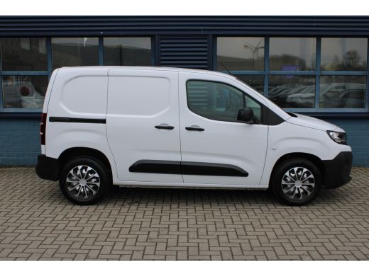 Opel Combo 1.5D 102 PK 10" SCHERM + DRAADLOOS CARPLAY | BETONPLEX VLOER | LAGE KM STAND ActivLease financial lease