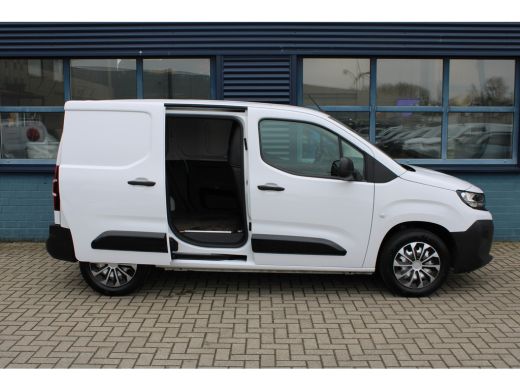 Opel Combo 1.5D 102 PK 10" SCHERM + DRAADLOOS CARPLAY | BETONPLEX VLOER | LAGE KM STAND ActivLease financial lease