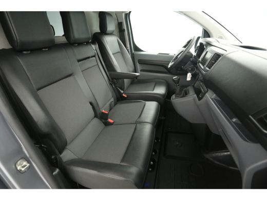 Opel Vivaro 2.0 CDTI L2H1 | 145PK | Airco | Cruise | Carplay | Camera | 3 Zits | Trekhaak | Navi ActivLease financial lease