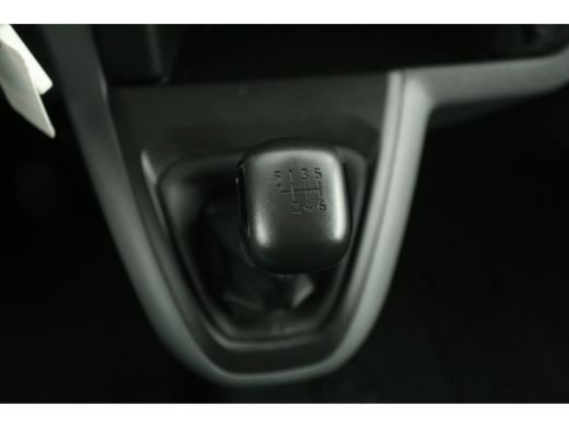 Opel Vivaro 2.0 CDTI L2H1 | 145PK | Airco | Cruise | Carplay | Camera | 3 Zits | Trekhaak | Navi ActivLease financial lease