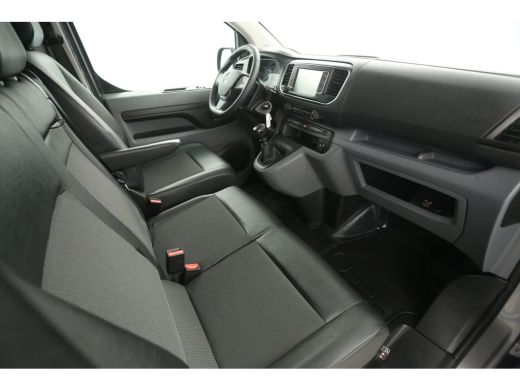 Opel Vivaro 2.0 CDTI L2H1 | 145PK | Airco | Cruise | Carplay | Camera | 3 Zits | Trekhaak | Navi ActivLease financial lease