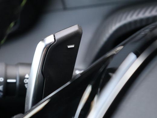 Peugeot 208 1.2 HYBRID 145 PK e-DCS6 GT *NIEUW* + CAMERA | SFEERVERLICHTING | CARPLAY ActivLease financial lease