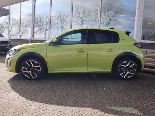 Peugeot 208 1.2 HYBRID 145 PK e-DCS6 GT *NIEUW* + CAMERA | SFEERVERLICHTING | CARPLAY ActivLease financial lease