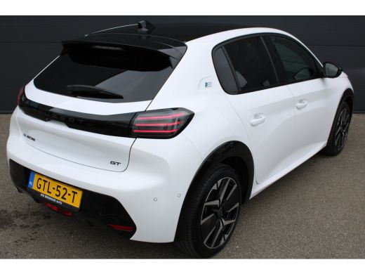 Peugeot e-208 EV GT 50 kWh | Fase 3 laden | Navigatie | Alcantara | Massage | Adaptieve cruise | Black Diamond | ActivLease financial lease
