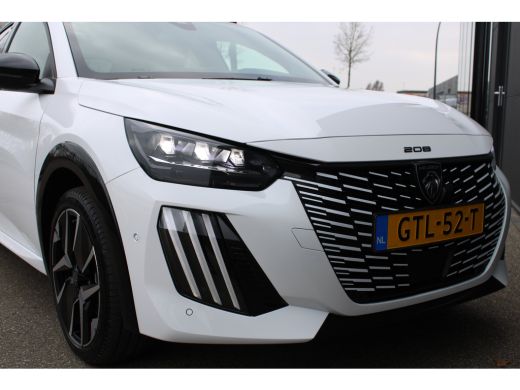 Peugeot e-208 EV GT 50 kWh | Fase 3 laden | Navigatie | Alcantara | Massage | Adaptieve cruise | Black Diamond | ActivLease financial lease