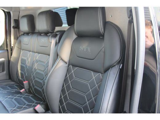 Peugeot e-Expert STX EDITION L3 75 kWh | CAMERA | BETIMMERING | STOEL + STUUR VERWARMING | APPLE CARPLAY/ANDROID A... ActivLease financial lease