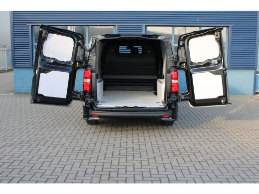 Peugeot e-Expert STX EDITION L3 75 kWh | CAMERA | BETIMMERING | STOEL + STUUR VERWARMING | APPLE CARPLAY/ANDROID A... ActivLease financial lease