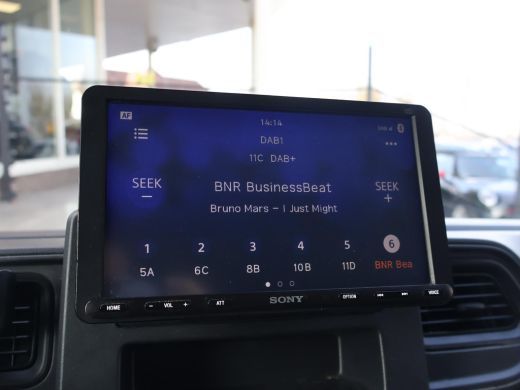 Renault Master T35 2.3 dCi 150 PK L2H2 + DAB | LEDER | CAMERA | DODEHOEK ActivLease financial lease