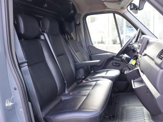 Renault Master T35 2.3 dCi 150 PK L2H2 + DAB | LEDER | CAMERA | DODEHOEK ActivLease financial lease