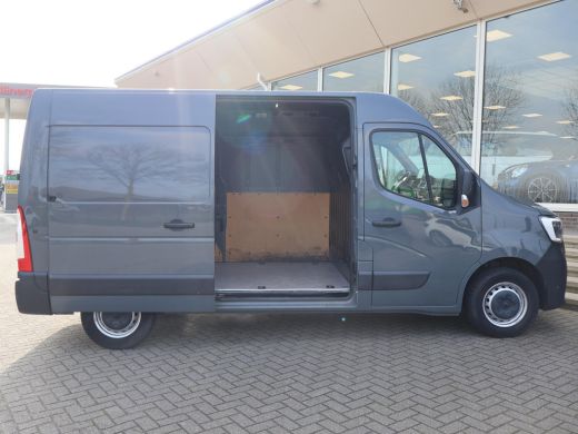 Renault Master T35 2.3 dCi 150 PK L2H2 + DAB | LEDER | CAMERA | DODEHOEK ActivLease financial lease