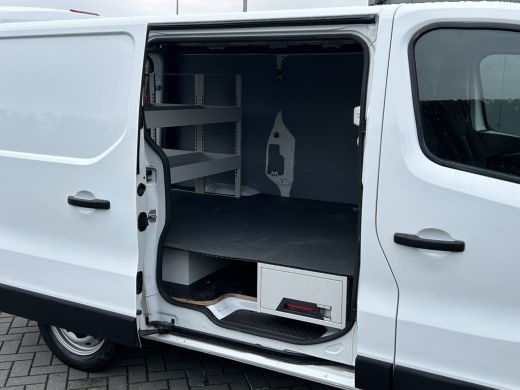 Renault Trafic 1.6 dCi / L1H1 / 1e EIGENAAR / ACHTERKLEP / INRICHTING / AIRCO / CRUISE / BLUETOOTH / 3-ZITS / 6 BAK ActivLease financial lease