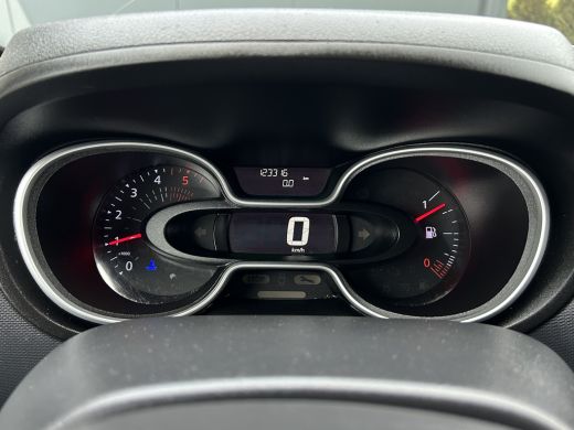 Renault Trafic 1.6 dCi / L1H1 / 1e EIGENAAR / ACHTERKLEP / INRICHTING / AIRCO / CRUISE / BLUETOOTH / 3-ZITS / 6 BAK ActivLease financial lease