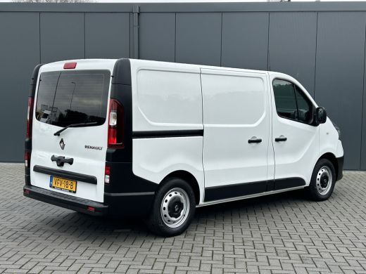 Renault Trafic 1.6 dCi / L1H1 / 1e EIGENAAR / ACHTERKLEP / INRICHTING / AIRCO / CRUISE / BLUETOOTH / 3-ZITS / 6 BAK ActivLease financial lease