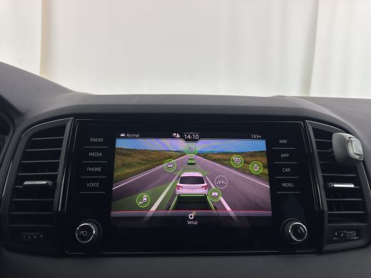 Skoda Karoq 1.5 TSI ACT Sportline Business (INCL-BTW) Aut. *PANO | DIGI-COCKPIT | FULL-LED | ADAPTIVE-CRUISE ... ActivLease financial lease