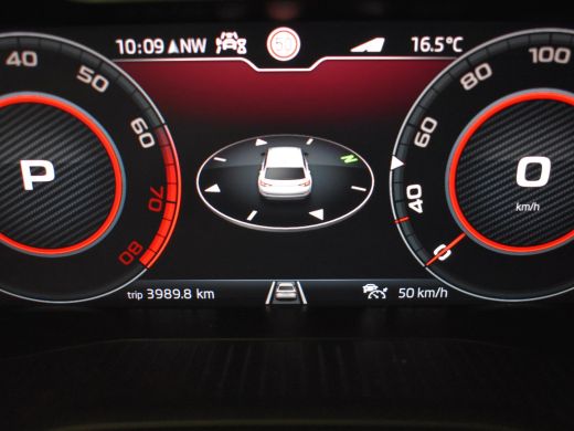 Skoda Kodiaq 1.5 TSI Sportline Business 7p. 150PK 7-DSG/AUTO | Panoramadak elektrisch | Trekhaak | Stoel/Stuur... ActivLease financial lease