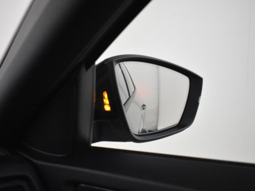 Skoda Kodiaq 1.5 TSI Sportline Business 7p. 150PK 7-DSG/AUTO | Panoramadak elektrisch | Trekhaak | Stoel/Stuur... ActivLease financial lease