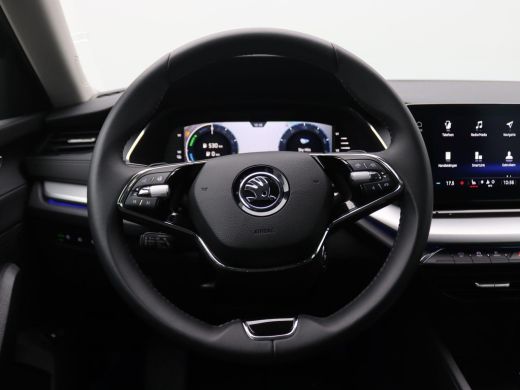 Skoda Octavia Combi 1.4 TSI iV PHEV Business Edition 204PK DSG SOH 97%, Achteruitrijcamera, Adaptieve Cruise Co... ActivLease financial lease