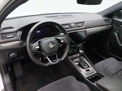 Skoda Superb Combi 1.4 TSi iV 218 Pk Automaat Sportline Business | Trekhaak | Panoramadak | Adaptive Cruise | ... ActivLease financial lease