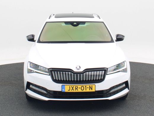 Skoda Superb Combi 1.4 TSi iV 218 Pk Automaat Sportline Business | Trekhaak | Panoramadak | Adaptive Cruise | ... ActivLease financial lease