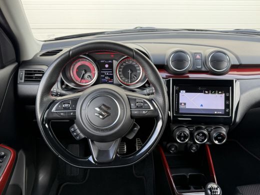 Suzuki Swift 1.4 Sport Smart Hybrid | CarPlay | ACC | Dodehoek | Camera | Keyless ActivLease financial lease