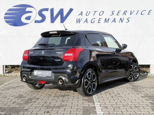Suzuki Swift 1.4 Sport Smart Hybrid | CarPlay | ACC | Dodehoek | Camera | Keyless ActivLease financial lease