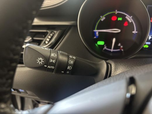 Toyota C-HR 1.8 Hybrid Style ActivLease financial lease