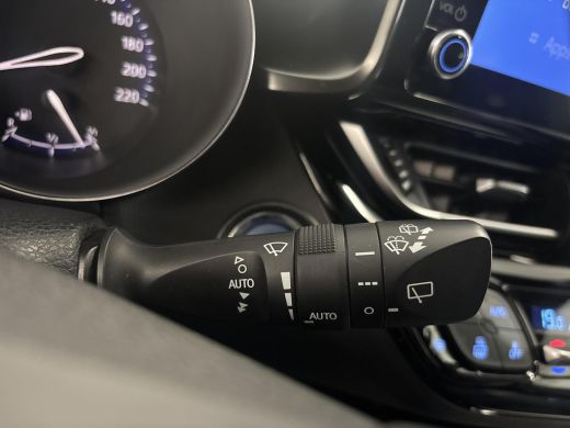 Toyota C-HR 1.8 Hybrid Style ActivLease financial lease