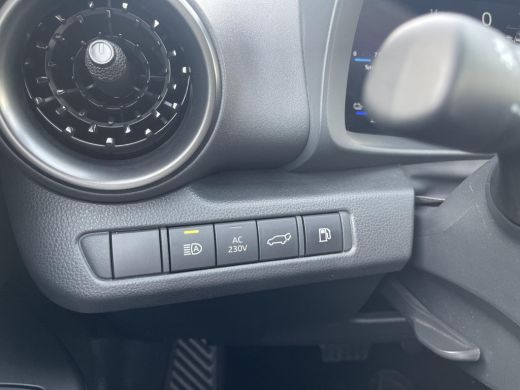 Toyota C-HR 2.0 Plug-in Hybrid 220 First Edition ActivLease financial lease