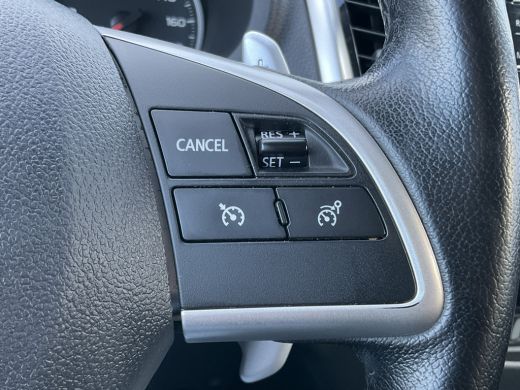 Toyota Hilux 5-Pers 2.4D LX Double Cab Trekhaak 3500kg Leer Nav/Cam 5 zits ActivLease financial lease