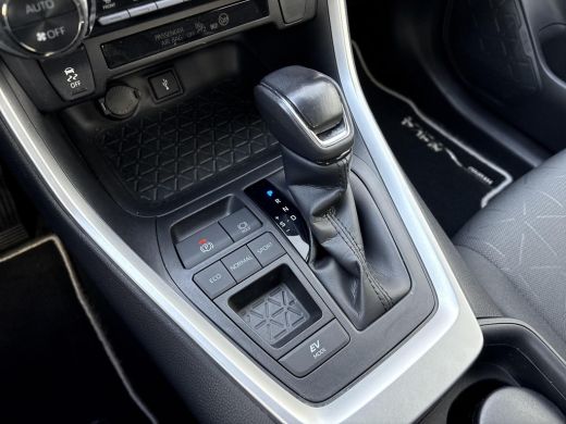 Toyota RAV4 2.5 Hybrid Active **TREKHAAK/ ADAPTIEF CRUISE CONTROL/ ELEKTRONISCHE ACHTERKLEP** ActivLease financial lease