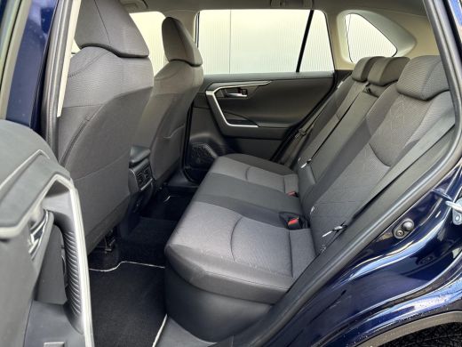 Toyota RAV4 2.5 Hybrid Active **TREKHAAK/ ADAPTIEF CRUISE CONTROL/ ELEKTRONISCHE ACHTERKLEP** ActivLease financial lease