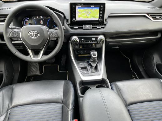 Toyota RAV4 2.5 Hybrid Bi-Tone | Carplay | Parkeersensoren | Stoelverwarming | Navigatie | ActivLease financial lease