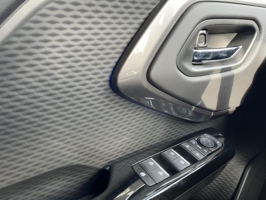 Toyota Urban Cruiser Dynamic 61 kWh | Land Breeze Green | Demo ActivLease financial lease