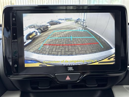 Toyota Yaris 1.5 Hybrid Executive **DODEHOEK DETECTIE/ STOELVERWARMING/ JBL AUDIO/ KEYLESS** ActivLease financial lease