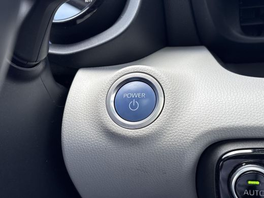 Toyota Yaris 1.5 Hybrid Executive **DODEHOEK DETECTIE/ STOELVERWARMING/ JBL AUDIO/ KEYLESS** ActivLease financial lease