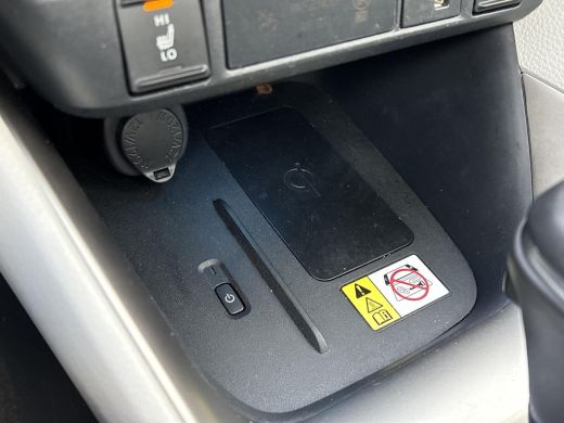 Toyota Yaris 1.5 Hybrid Executive **DODEHOEK DETECTIE/ STOELVERWARMING/ JBL AUDIO/ KEYLESS** ActivLease financial lease