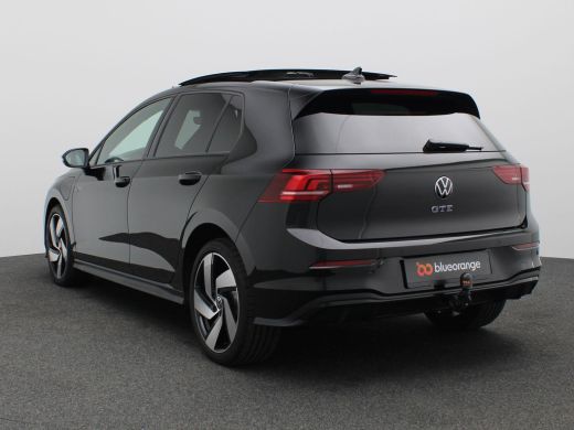 Volkswagen Golf 1.5 eHybrid GTE 272PK DSG Pano-Schuifdak, Trekhaak, 18" LM Velgen, Achteruitrijcamera, Stoel-Stuu... ActivLease financial lease